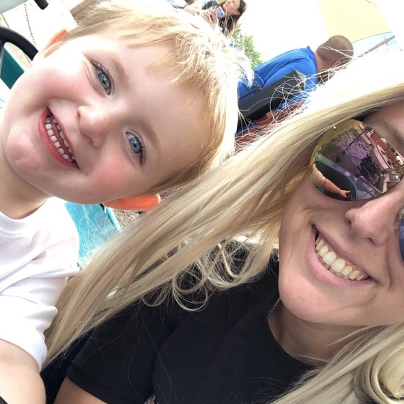 Meet your Posher, Sierra - Picture 6 of 11